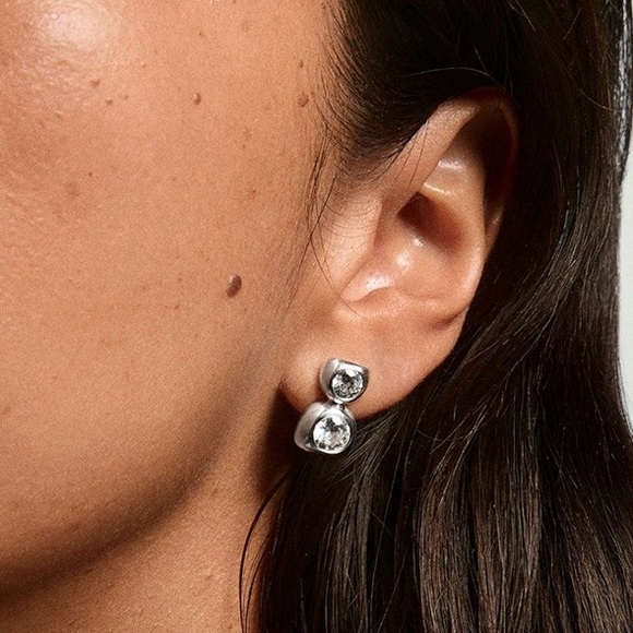 NEW Mejuri Ines drop stud - Picture 2 of 5